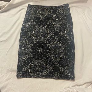 LulaRoe - Medium Black/White Pencil Skirt